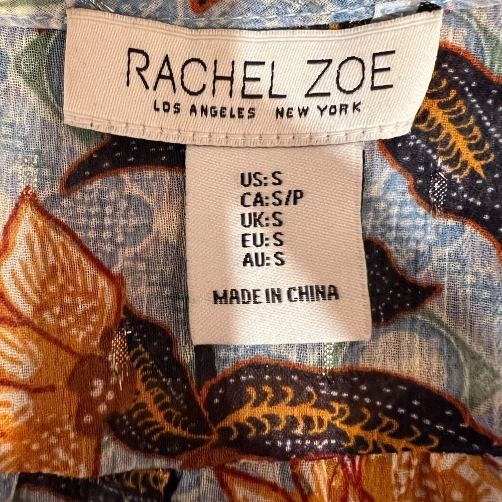 Rachel Zoe pullover floral sleeveless v-neck blouse with glitter accent - Picture 7 of 8